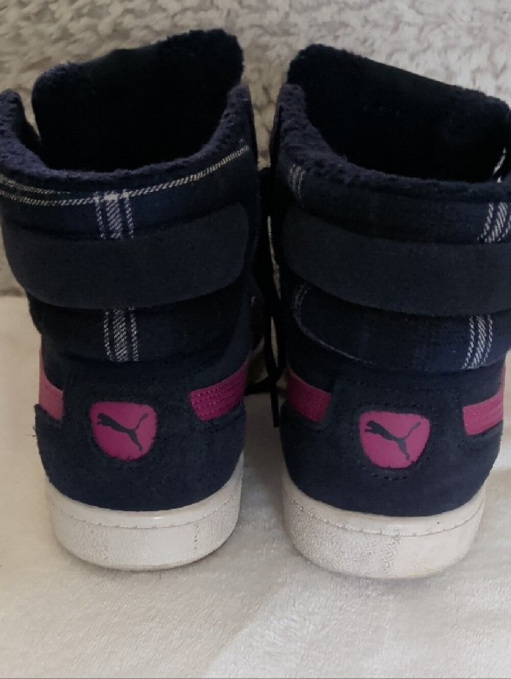 Puma Navy High-Top Sneaker with Pink Logo And Plaid Back. - Picture 7 of 11